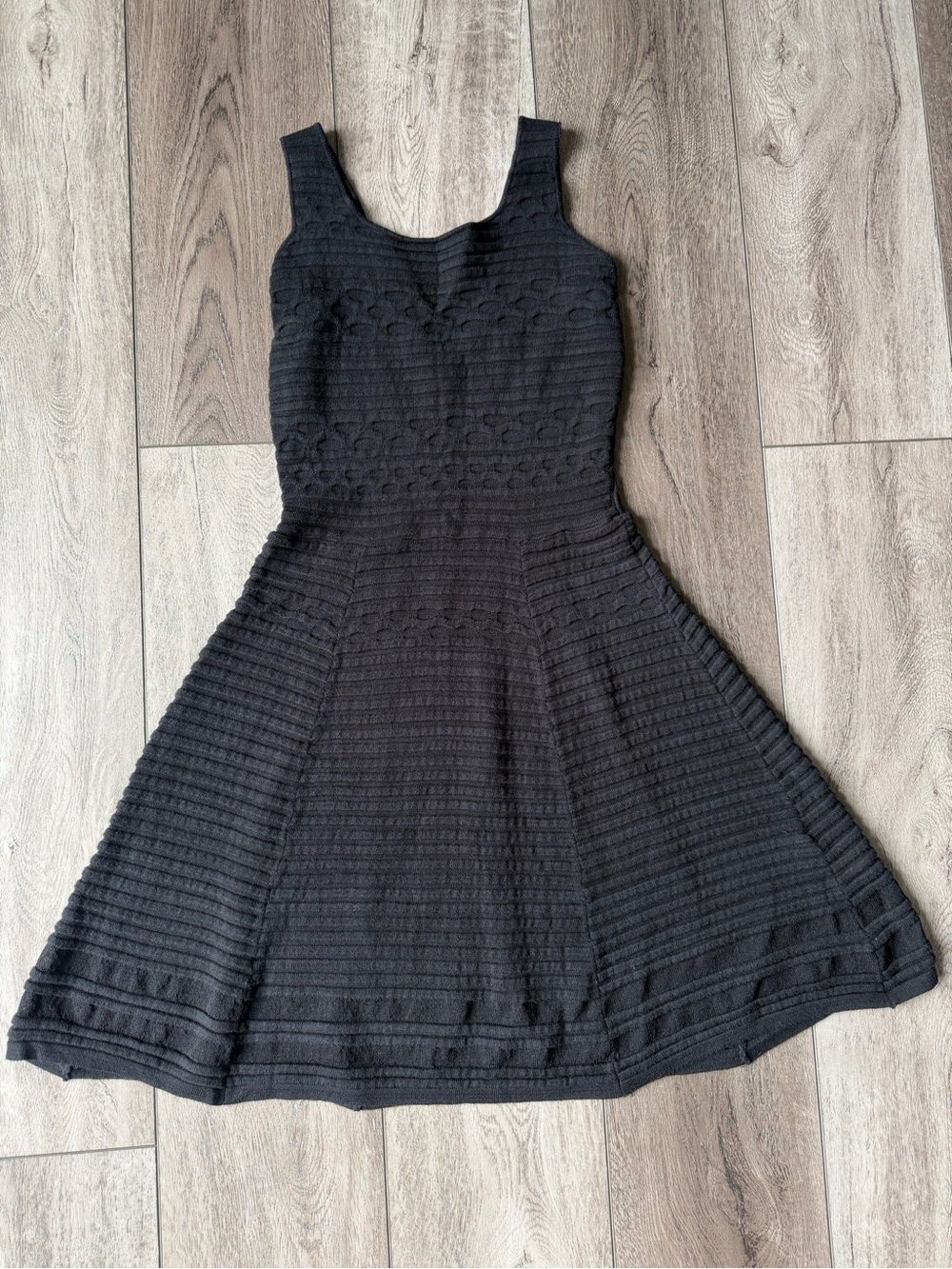 Jessica Simpson- Vintage Y2K Classic Black Textured Fit-and-Flare Dress